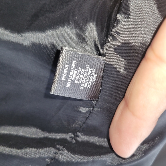 Wool Tweed Textured Houndstooth Plaid print - Picture 2 of 6